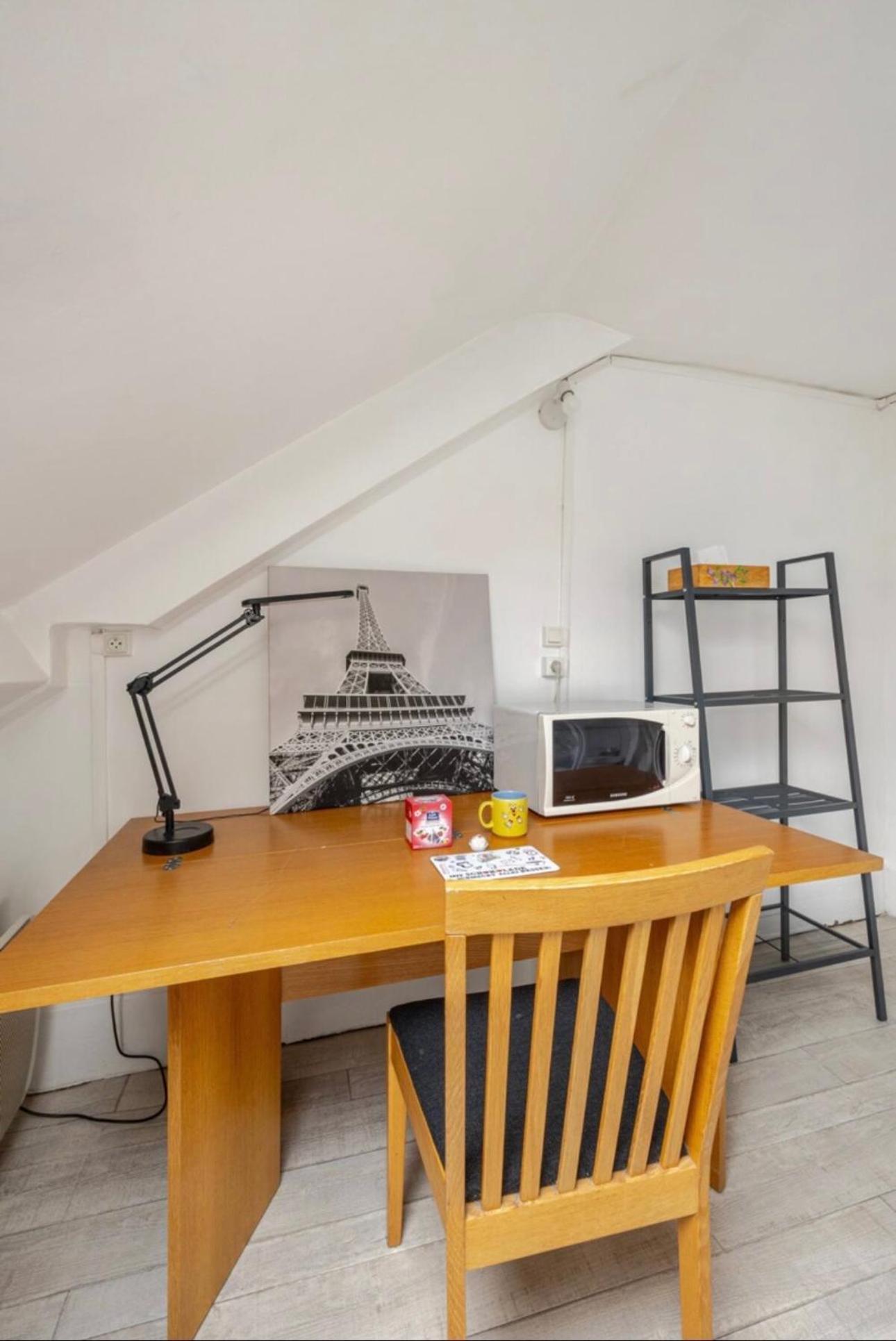 Appartamento !!!! Only Airbnb !!!!! Please Read My Name And Look At Pictures - Under Roof - Cool Area Parigi
